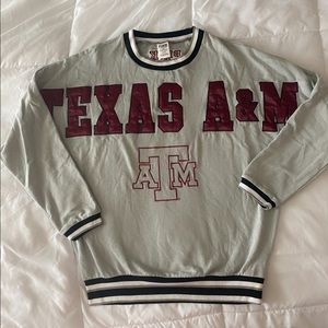 Aggies sweatshirt